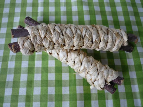 Strohwickel am Stiel